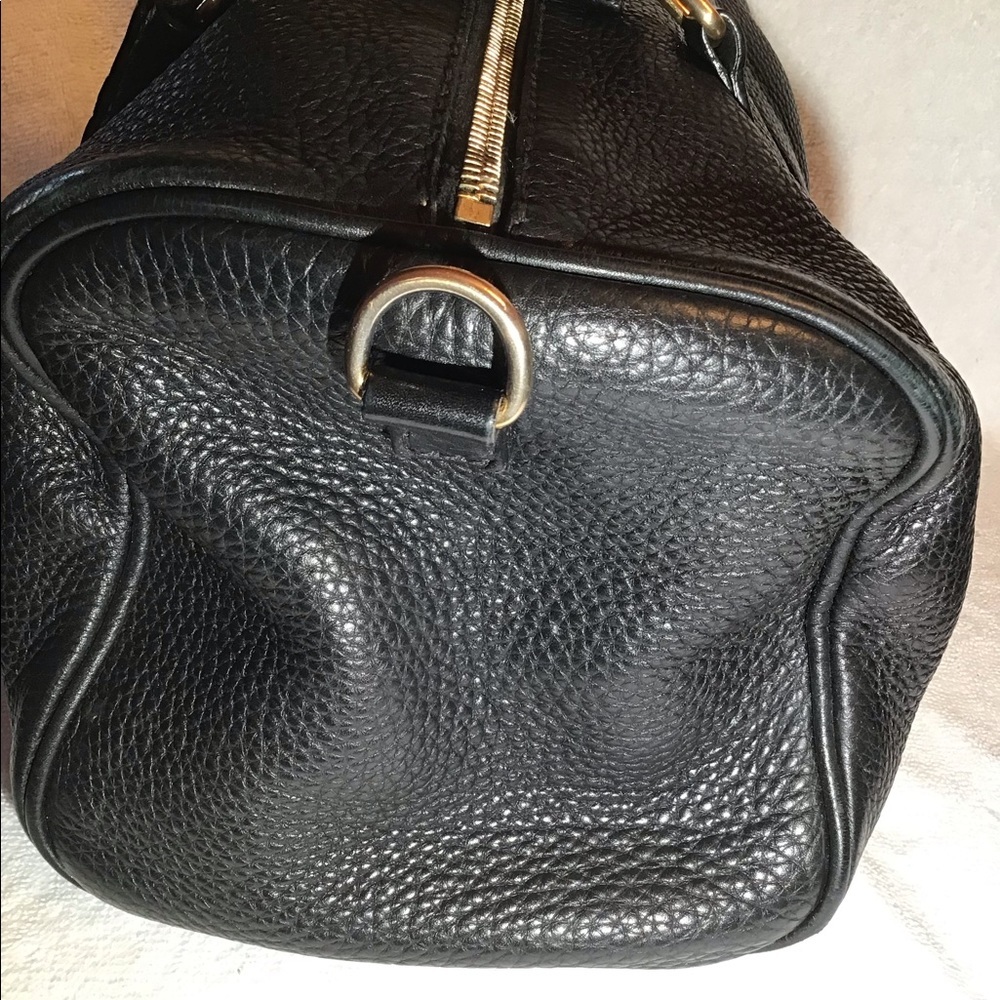 Fendi seller is leather bag - Picture 5 of 12
